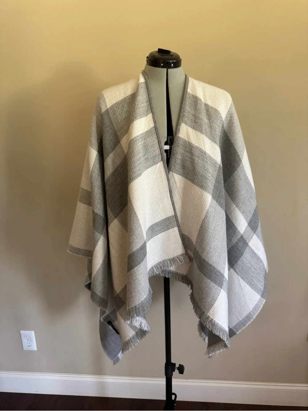 Banana Republic Gray and White Plaid wrap poncho - fits all sizes